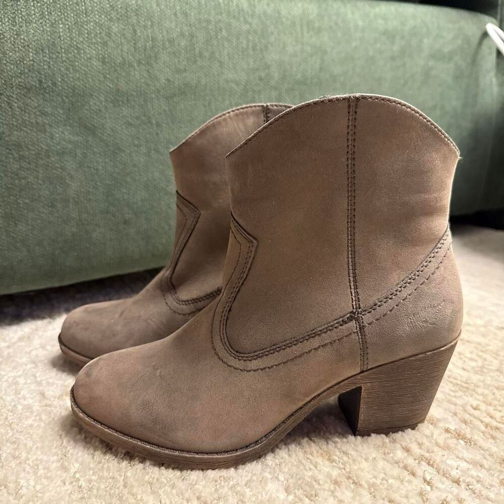 Rocketdog Women's Brown and Tan Boots